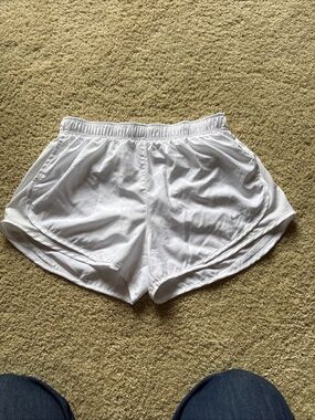 Nike Dri-Fit Women's White Athletic Running Shorts Large Gym Athletic Relaxed